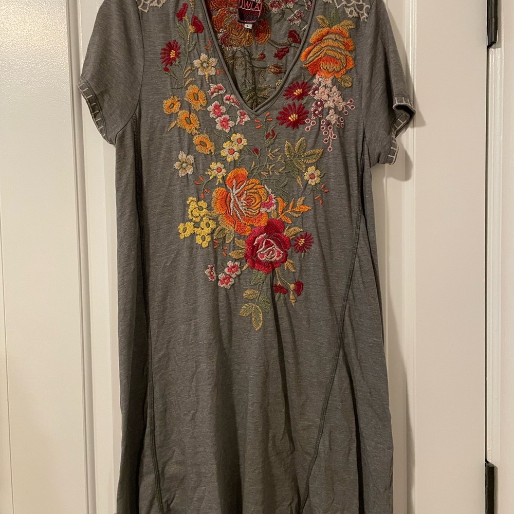 Johnny Was Gray Orange V-Neck Short Sleeve Dress